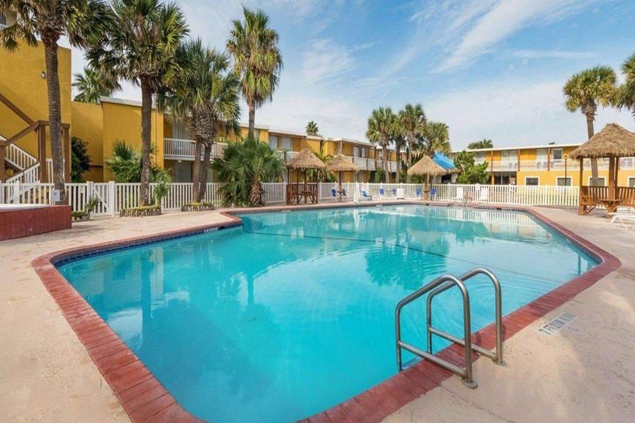 Quality Inn & Suites On The Beach Корпус-Кристи Экстерьер фото