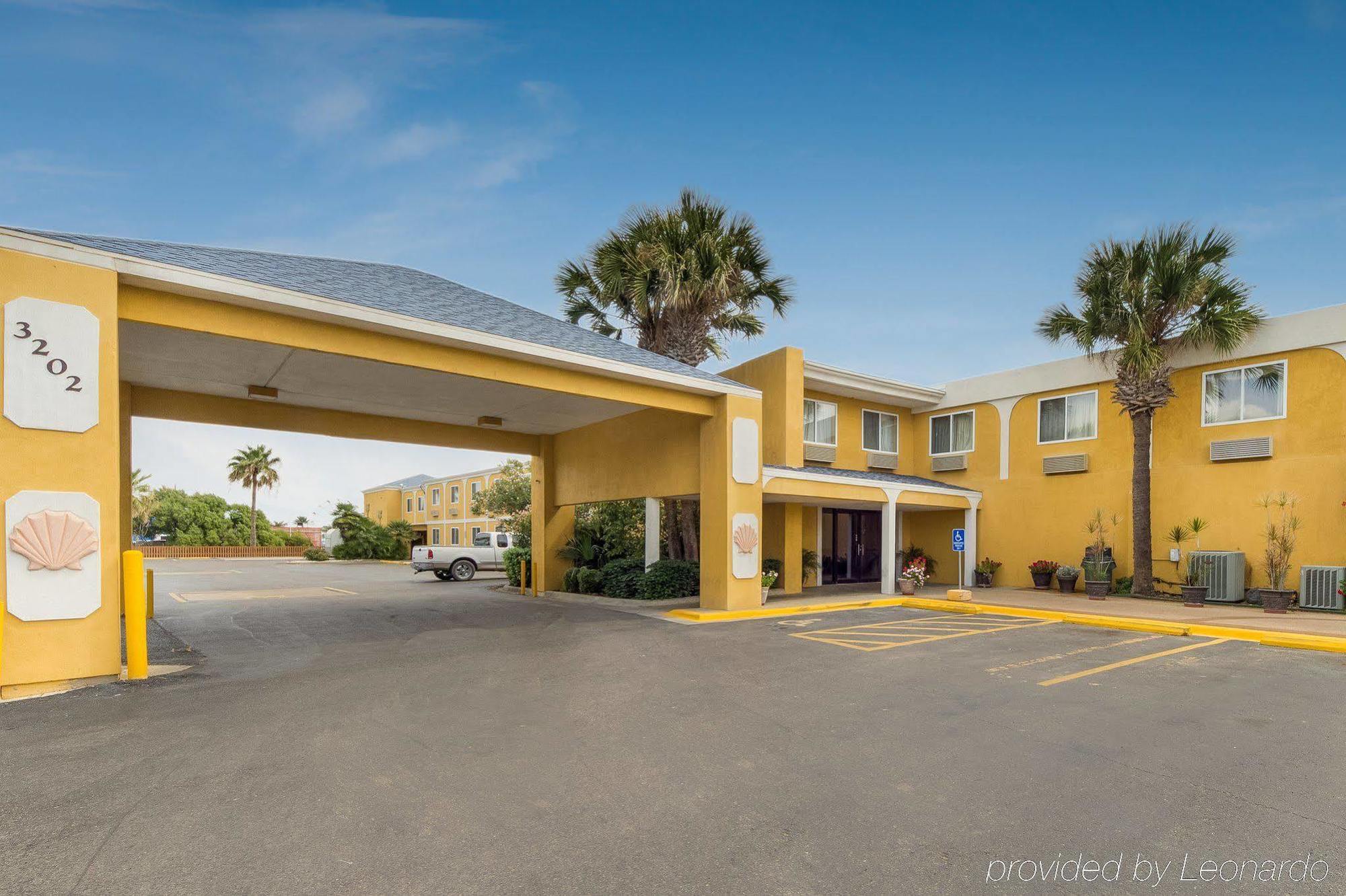 Quality Inn & Suites On The Beach Корпус-Кристи Экстерьер фото